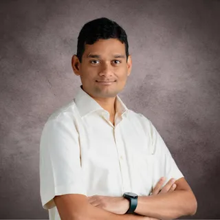 Teja Vepakomma, founder of ProfileLinkHub